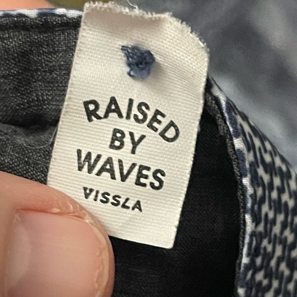 Vissla upcycle coconut poly stretch blue stripe swim trunks - Picture 7 of 9